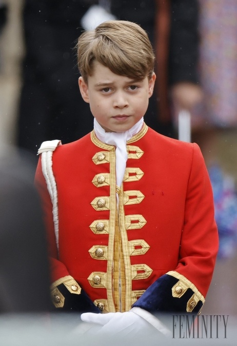 Princ George je vlastne posadnutý políciou, autami hračkami a všetkým policajným rovnako ako kedysi jeho otec, princ William. 