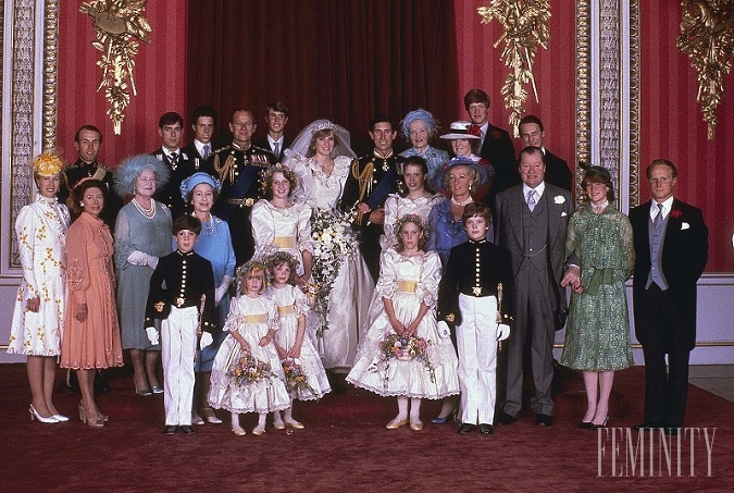 Rodinná fotografia z kráľovskej svadby