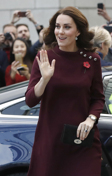 Vojvodkyňa Kate má ukazovák, prostredník a prstenník takmer v rovnakej dĺžke