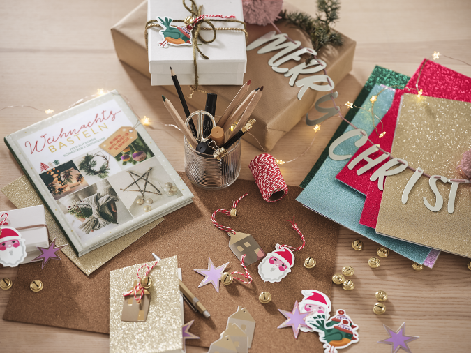 Vlastnoručne vyrobený vianočný pozdrav nesie veľké posolstvo: Jeho výrobe ste venovali váš čas a to je to najvzácnejšie, čo môžete niekomu darovať.