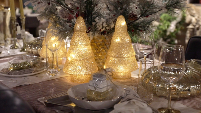 Vianočné dekorácie na stôl majú svoje čaro