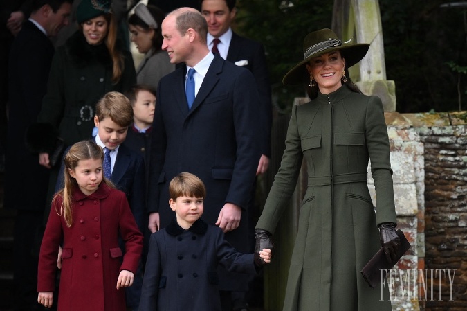 Minulý rok sa najmladší člen kráľovskej rodiny, princ Louis, zúčastnil po prvýkrát svojej prvej vianočnej prechádzky v Sandringhame. 