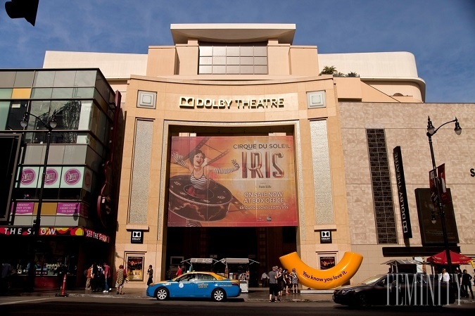 Jedna časť slávnostného ceremoniálu sa odohrá v Dolby Theatre na Hollywood Boulevard, kde sa Oscary konajú už od roku 2002.  